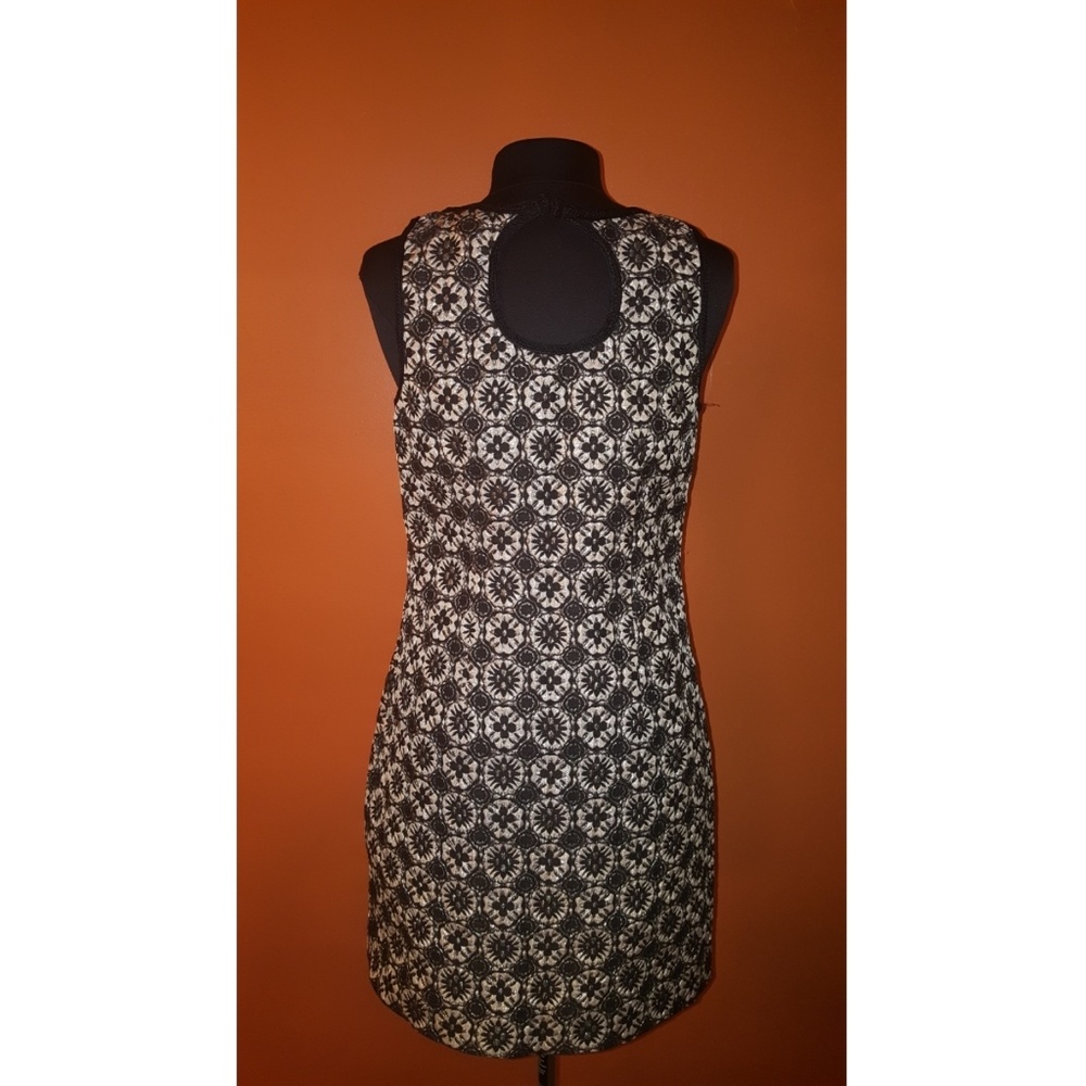 M.S.R.P. dress - Picture 2 of 5