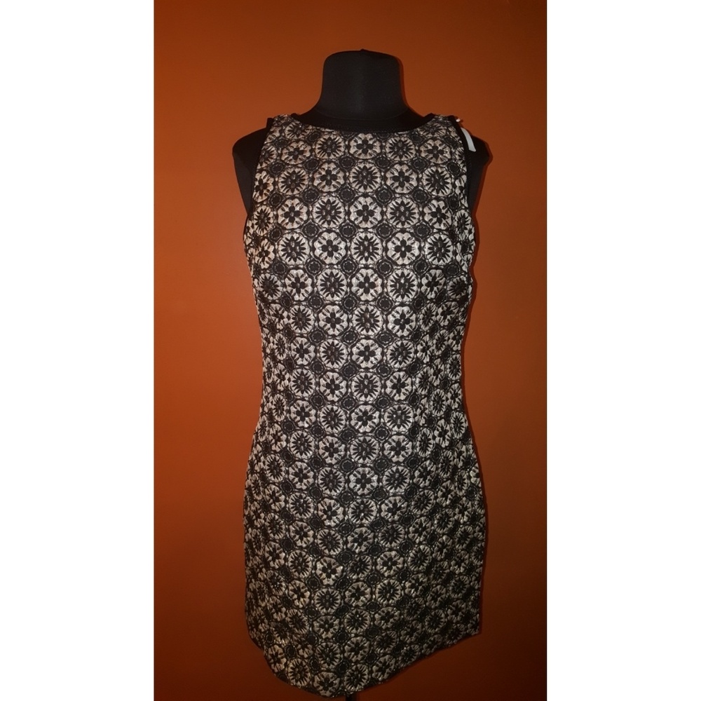 M.S.R.P. dress - Picture 3 of 5