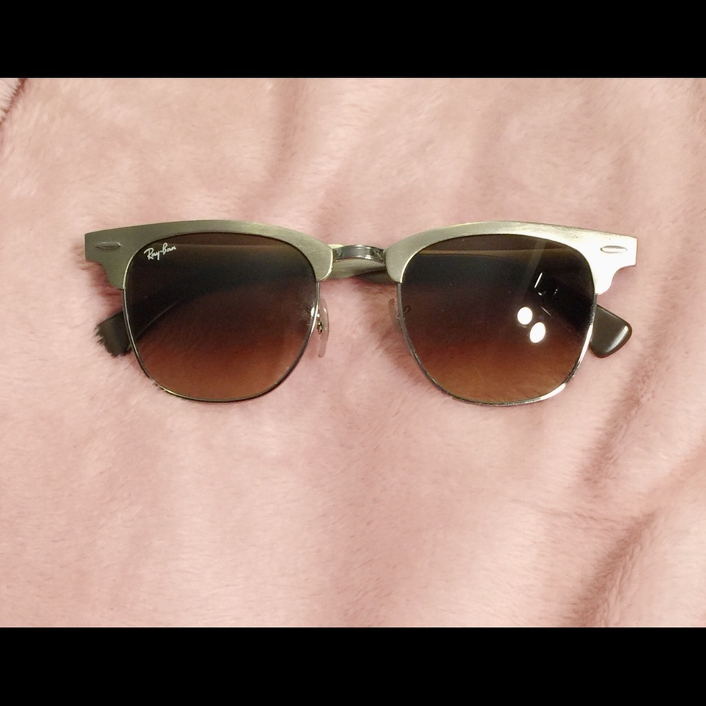 Gold Brushed Metal Ray-Ban Club Masters
