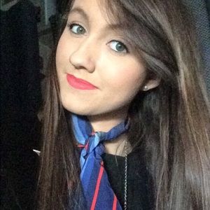 Meet your Posher, Dana