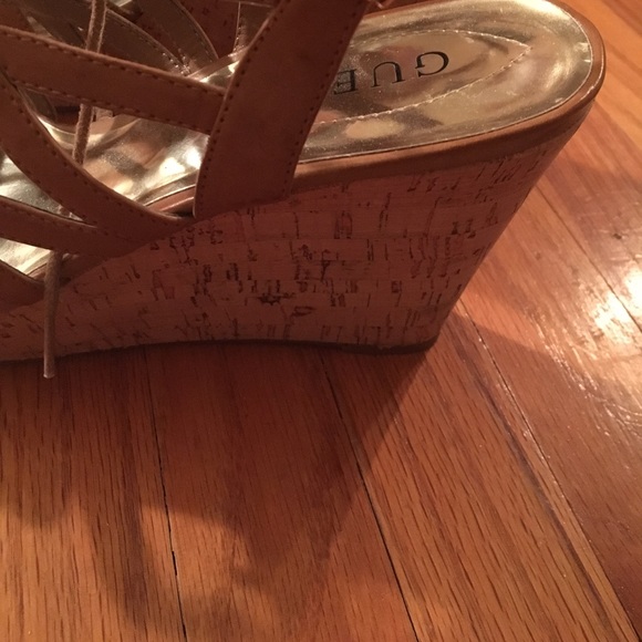 Guess wedges - Picture 2 of 5