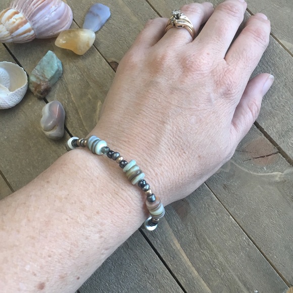 3 for $25 Shell and Seed Bead Bracelet - Picture 2 of 3