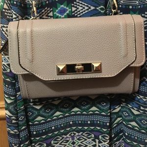 Jessica Simpson purse