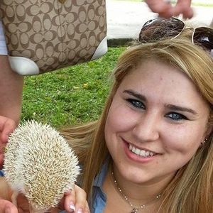 Meet your Posher, Jesenia