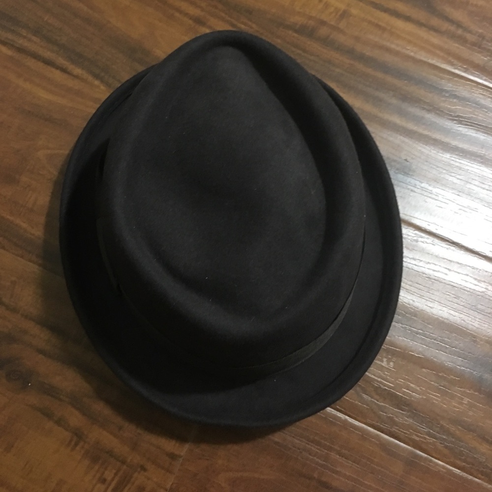 Hat - Picture 2 of 3