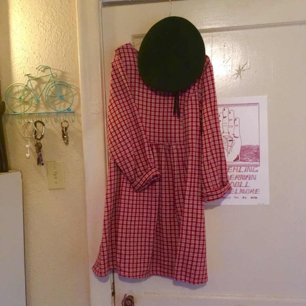 90s vintage, grunge, plaid, babydoll dress.