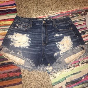 American Eagle High Rise Festival Shorts