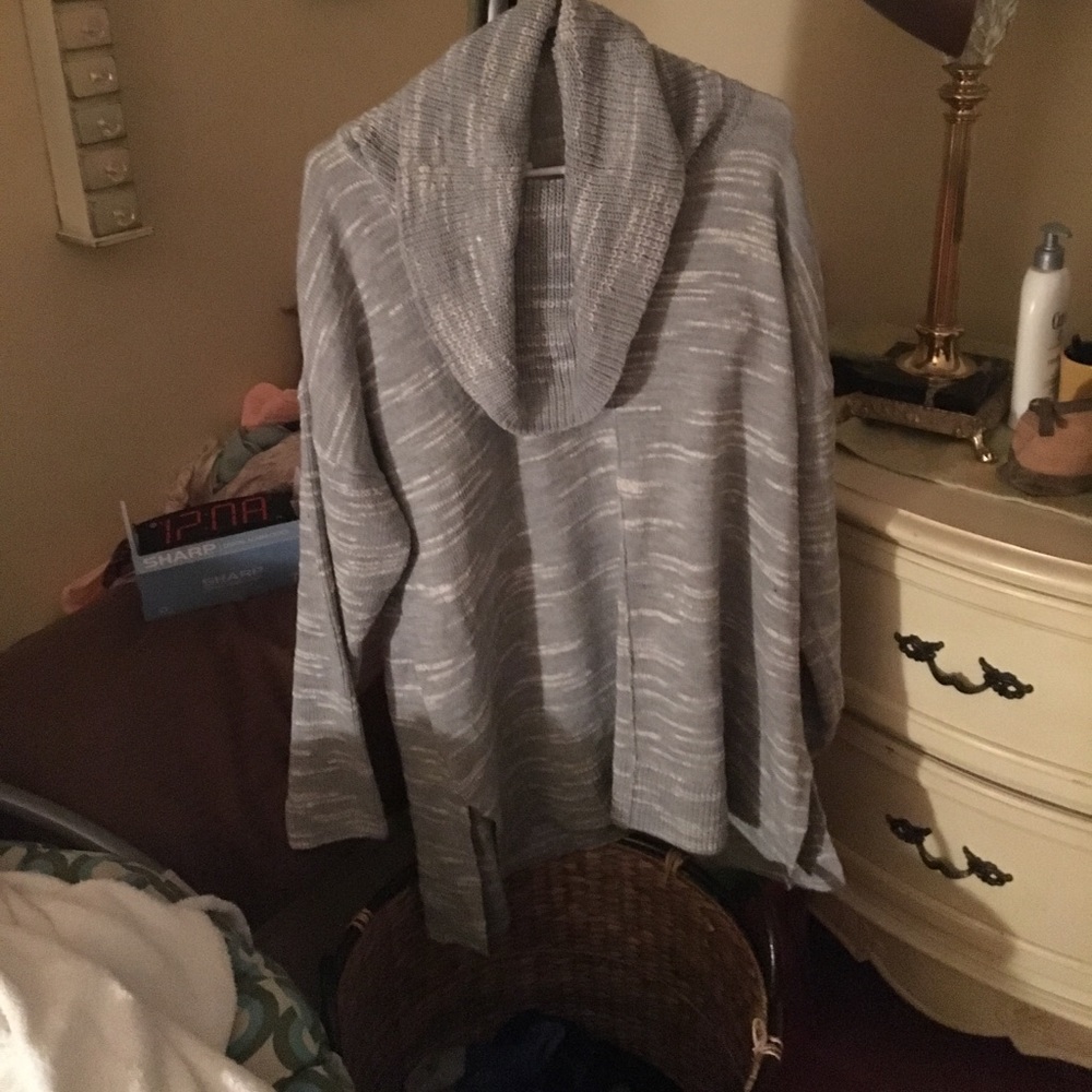 Grey long sweater, great for leggings