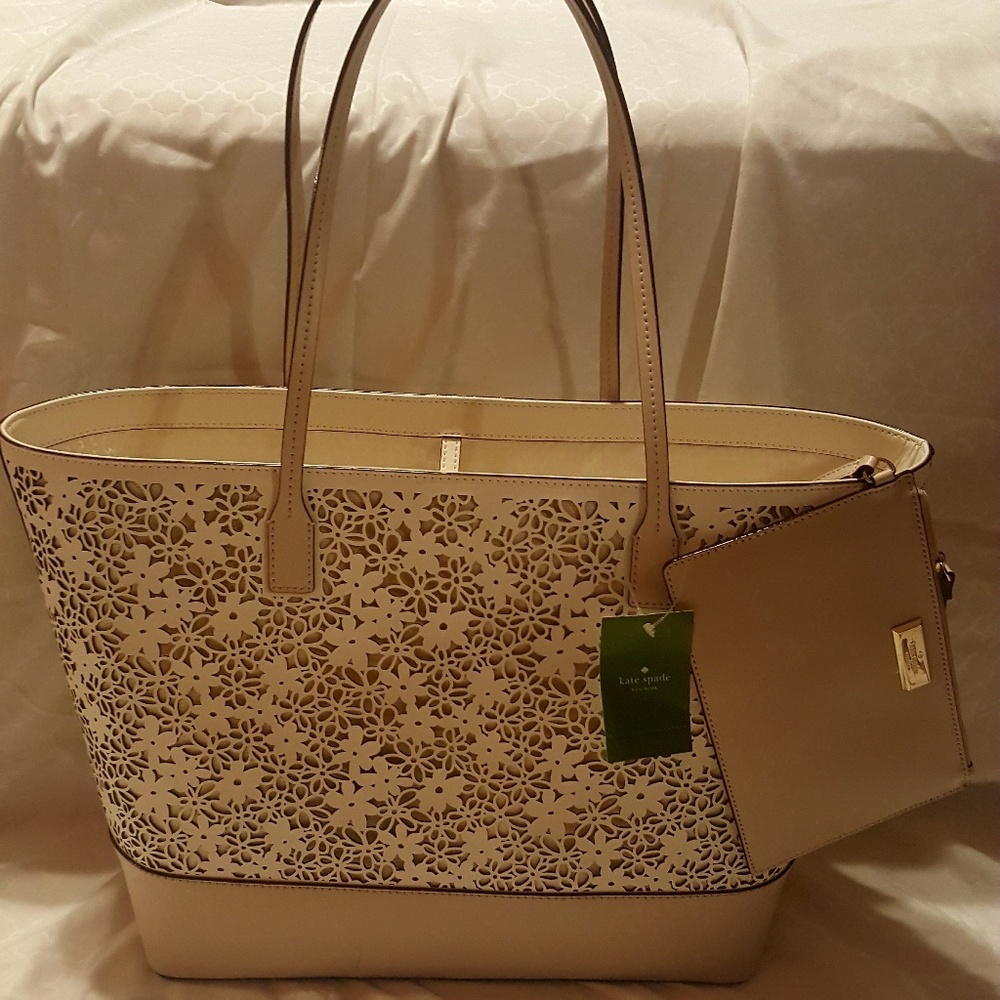 Bag - Picture 2 of 2