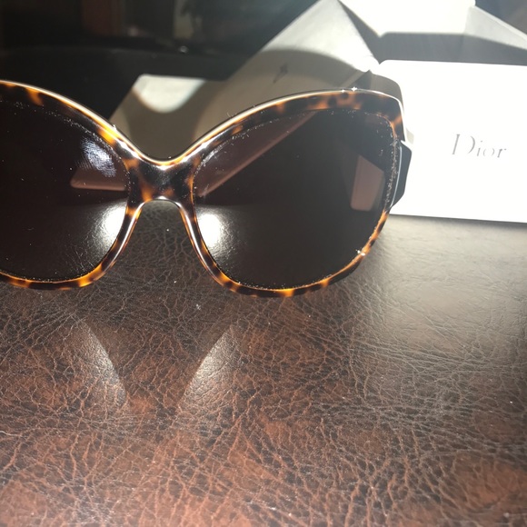 BRAND NEW Christian Dior sunglasses