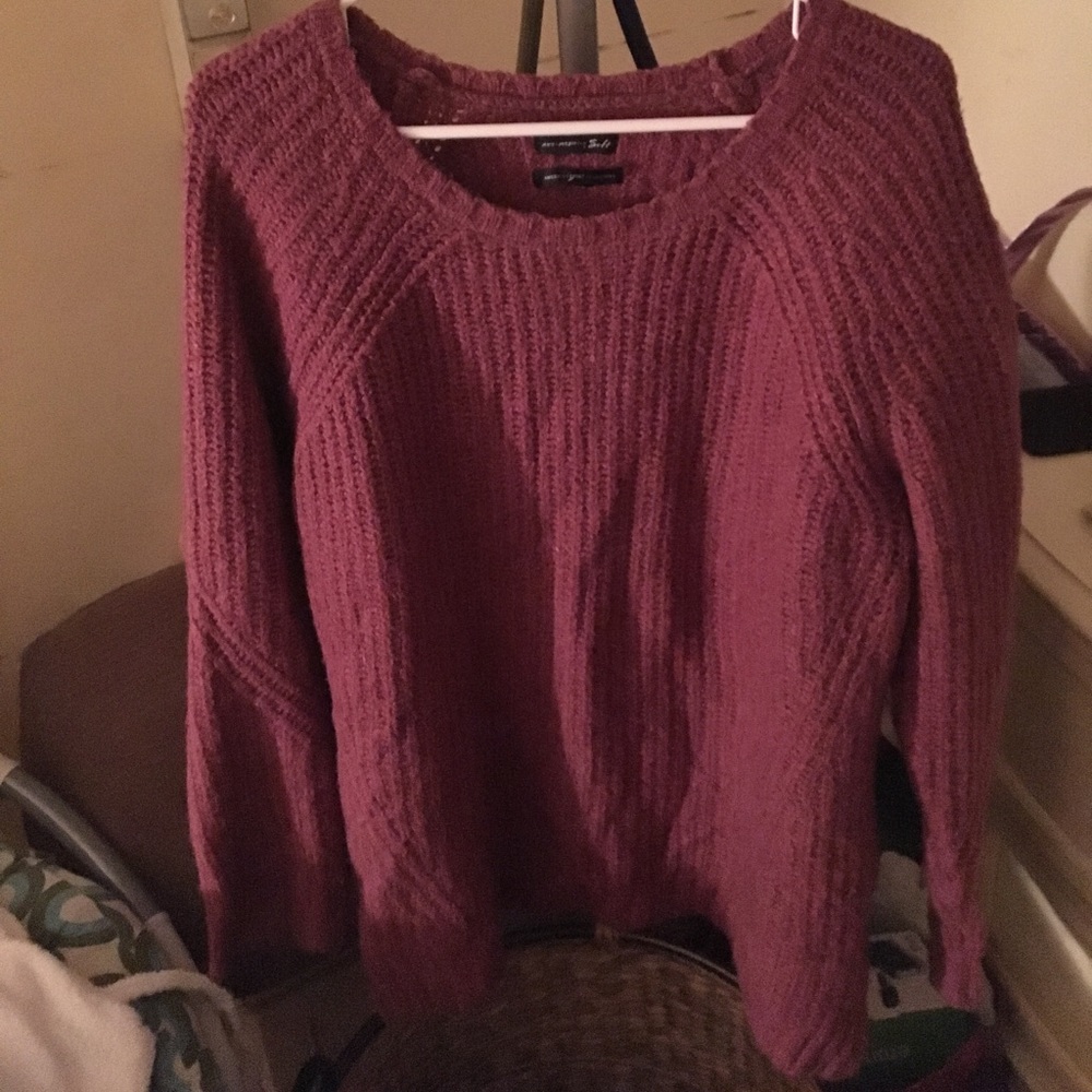 American eagle sweater