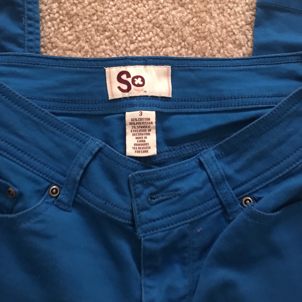Juniors jeans