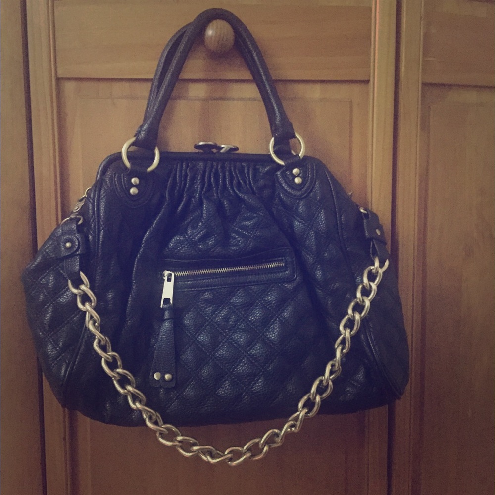 Black shoulder bag