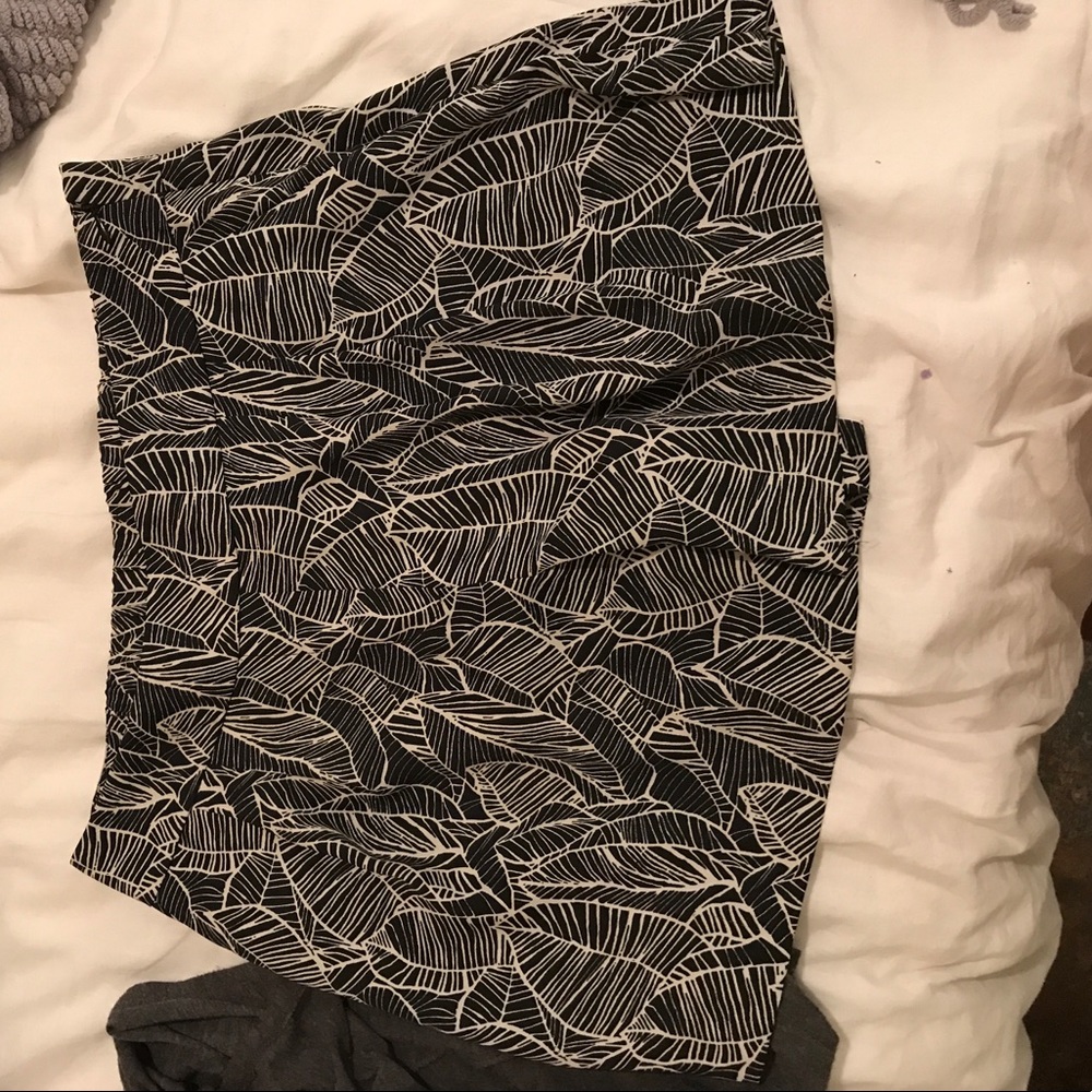 loft patterned shorts - Picture 3 of 5