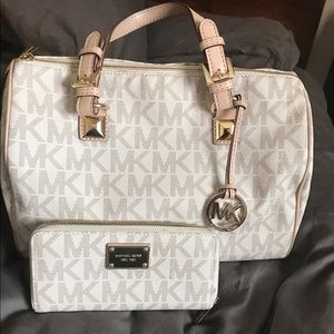 Michael Kors Grayson Logo Large Satchel & Wallet