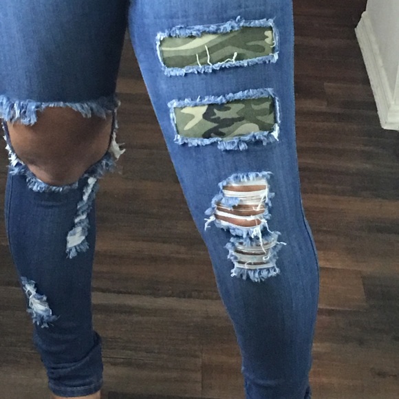 Fashion Nova Camo Jeans/Jacket - Picture 3 of 4