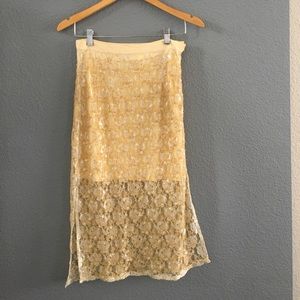 H&M yellow lace headed Skirt