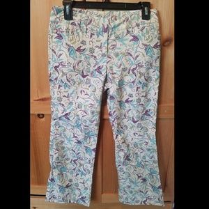 XS Express printed capris / khakis
