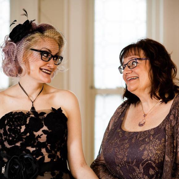 Meet your Posher, Kim - Picture 1 of 1