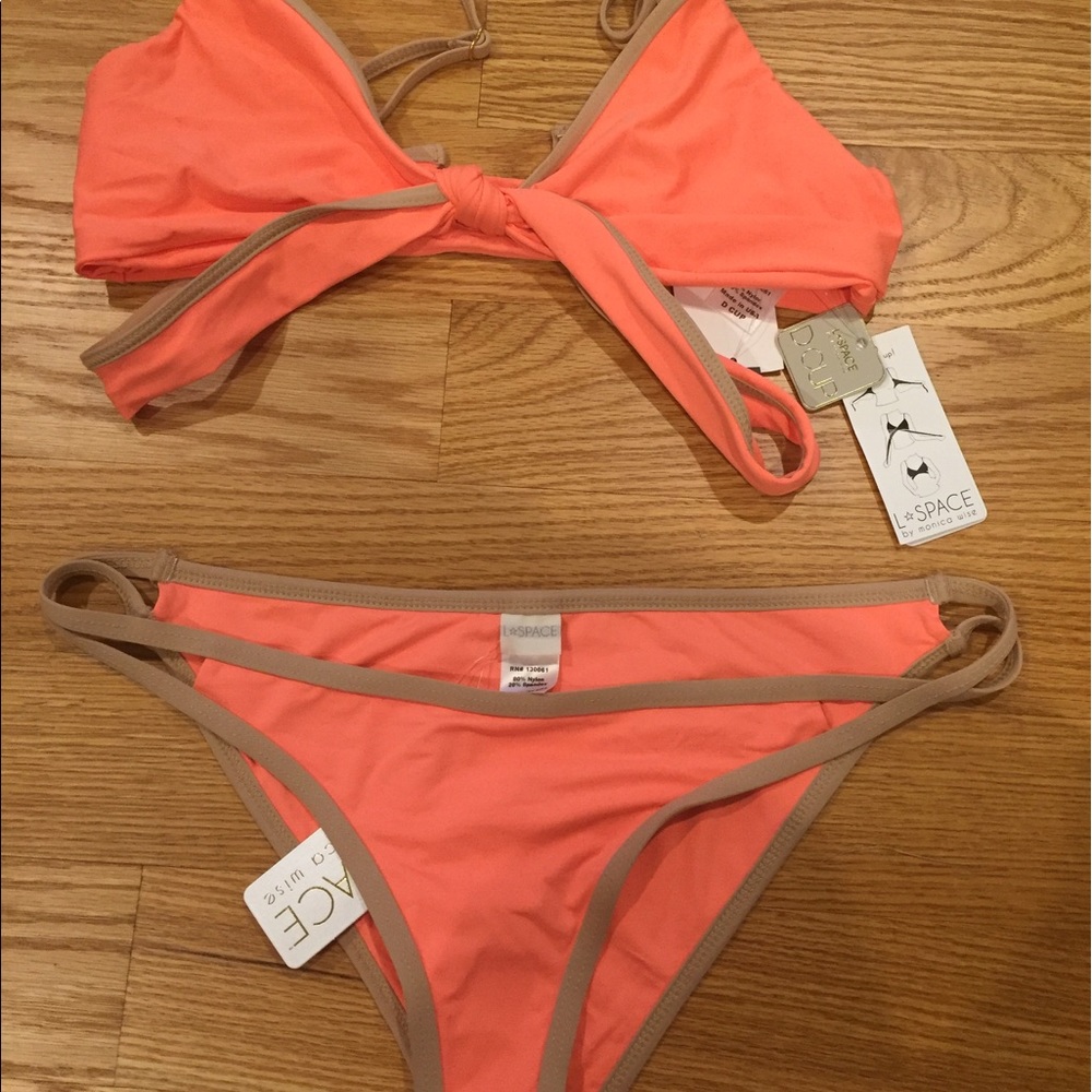 L*Space Bikini-Top size D/ Bottom sz L