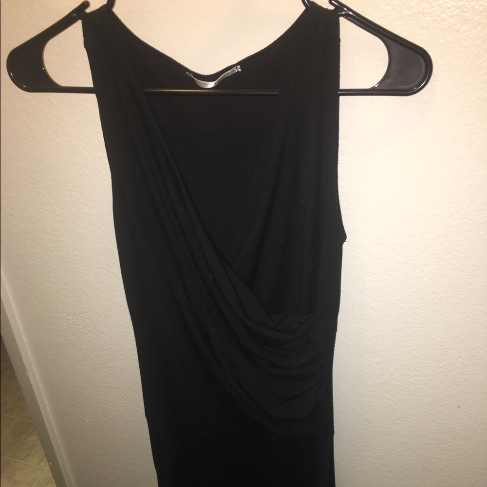 Mid-Length Black Sleeveless Dress (LG)