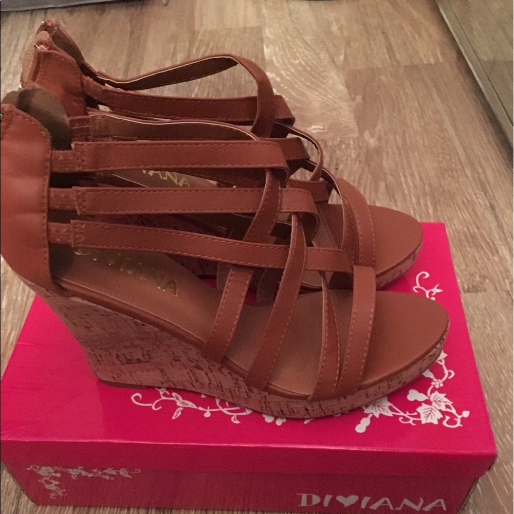 Strappy camel wedges brand new in box