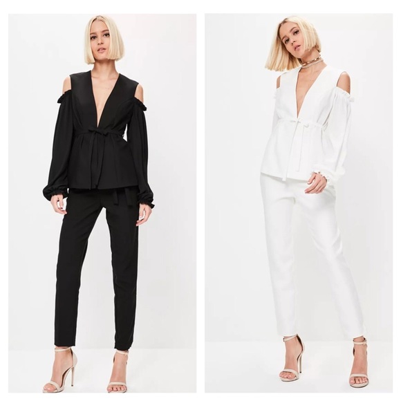 Off White Ruffle Cold Shoulder Tie Front Top D40 - Picture 5 of 6