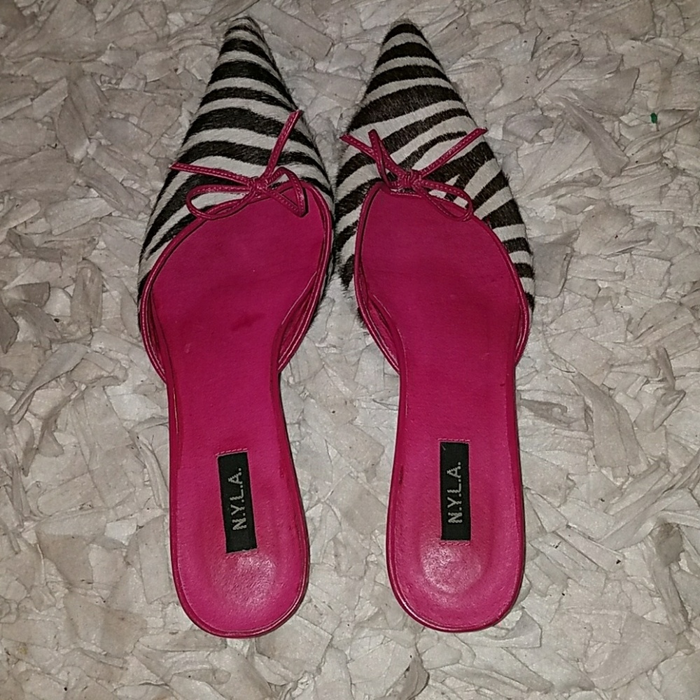 Kitten heels