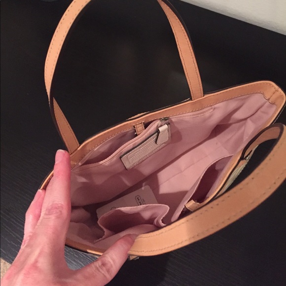 Coach cream patent handbag - Picture 4 of 6