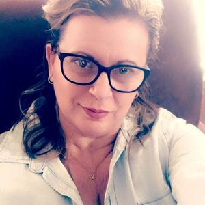 Meet your Posher, Connie