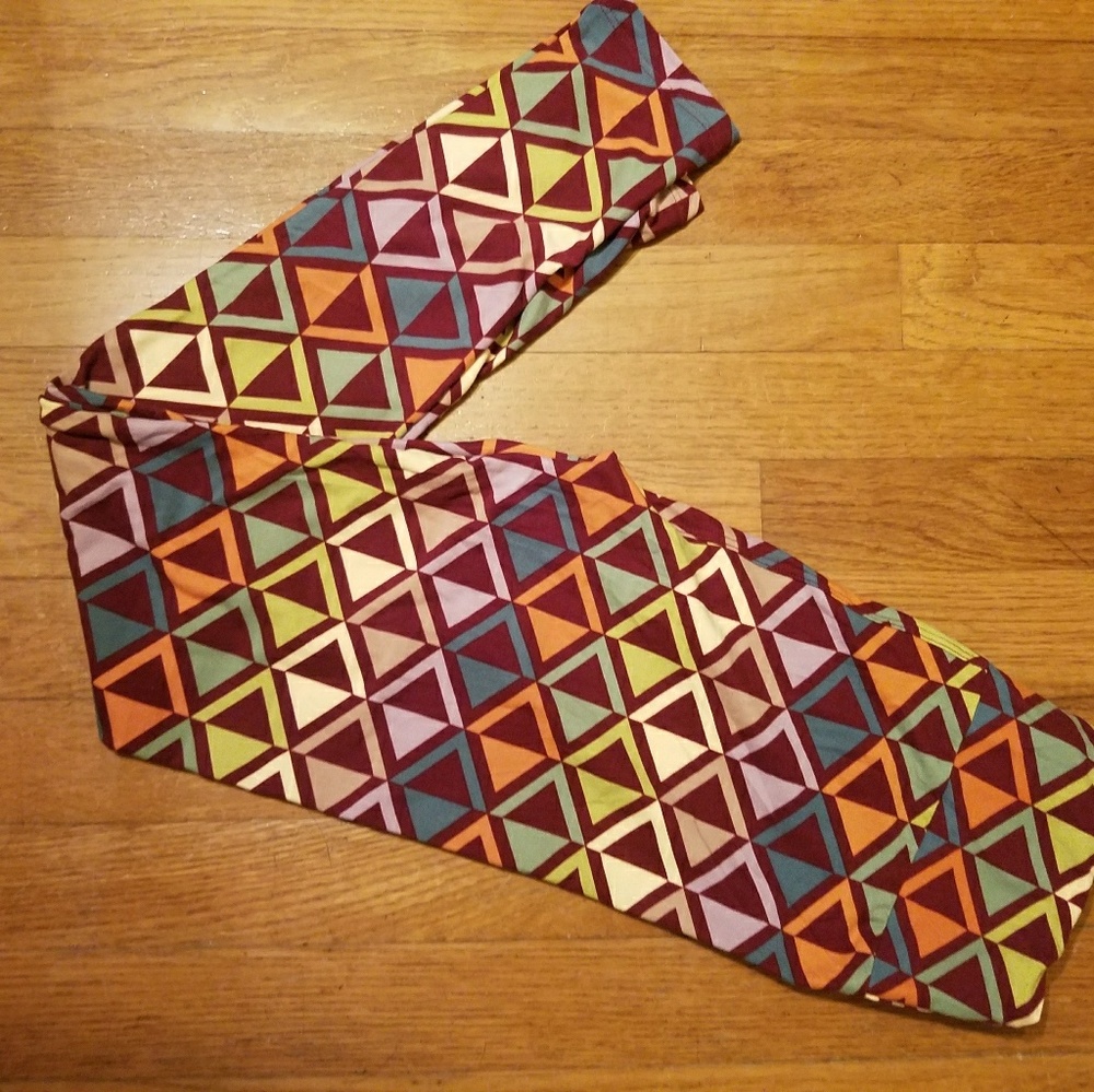 NWOT Lularoe one size leggings
