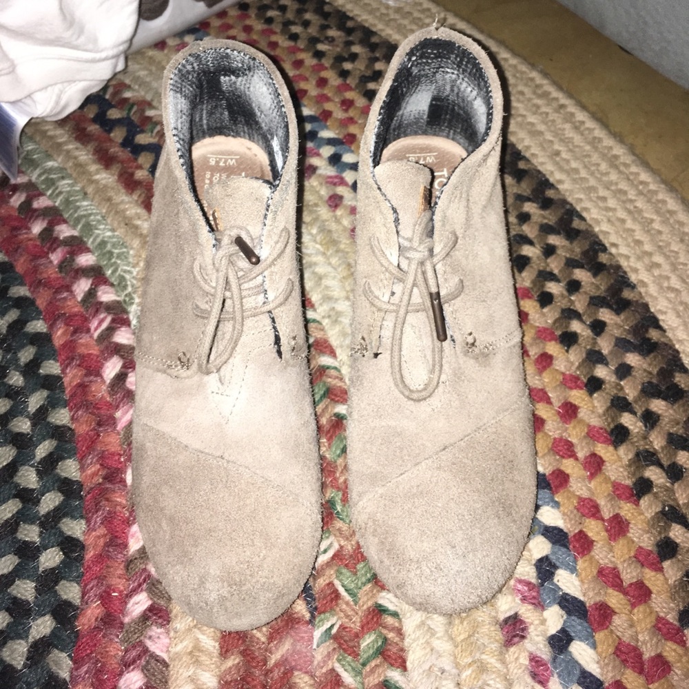 TOMS suede taupe wedge boots