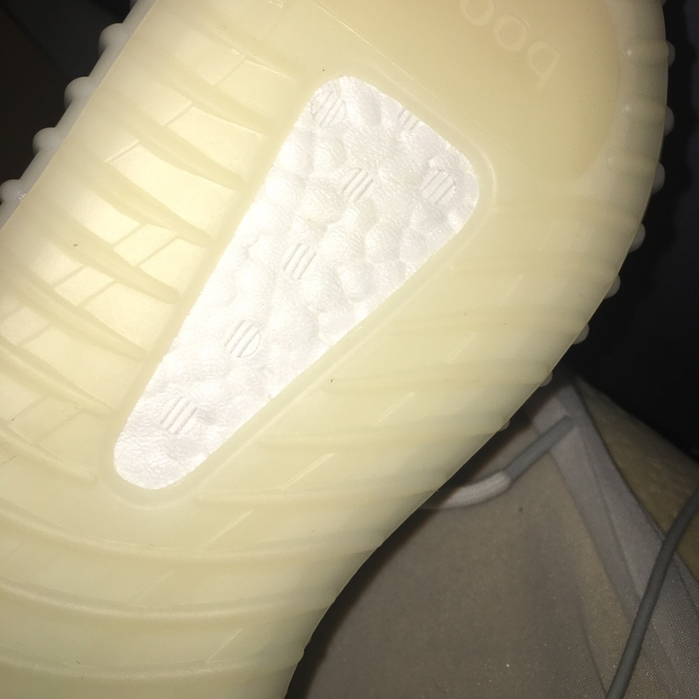 Yeezy creams size 9 tried on once