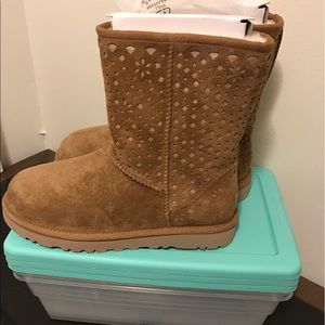 New UGG Boots w/cutout pattern