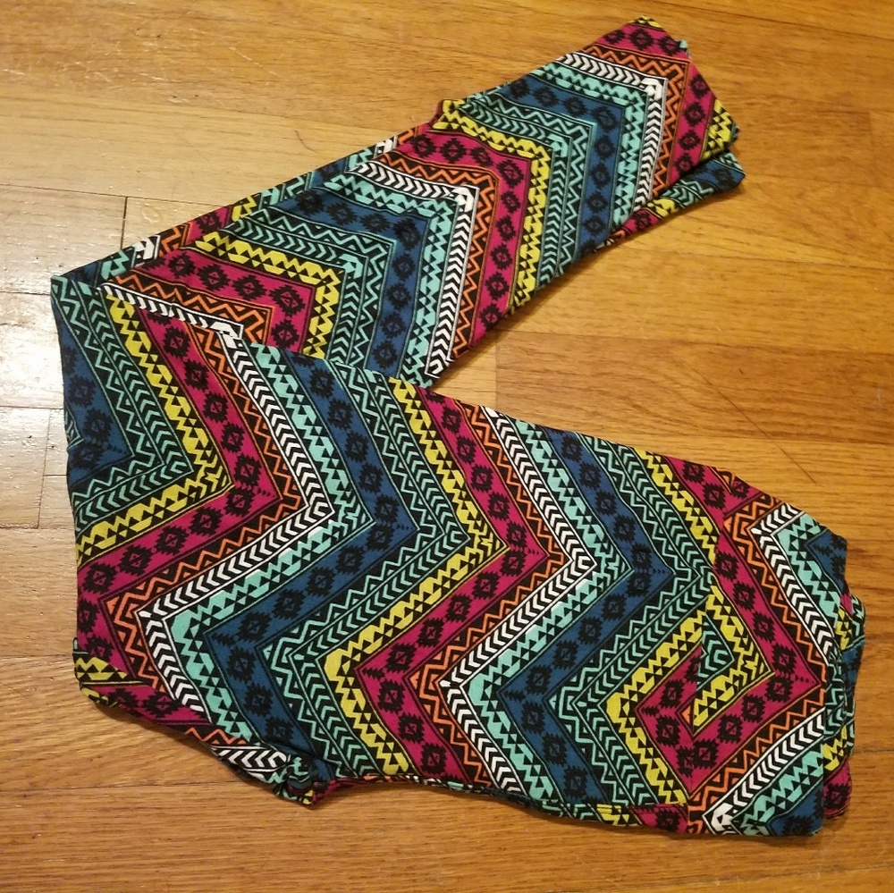 NWOT Lularoe one size leggings
