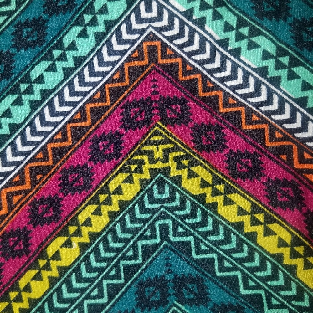 NWOT Lularoe one size leggings - Picture 2 of 2