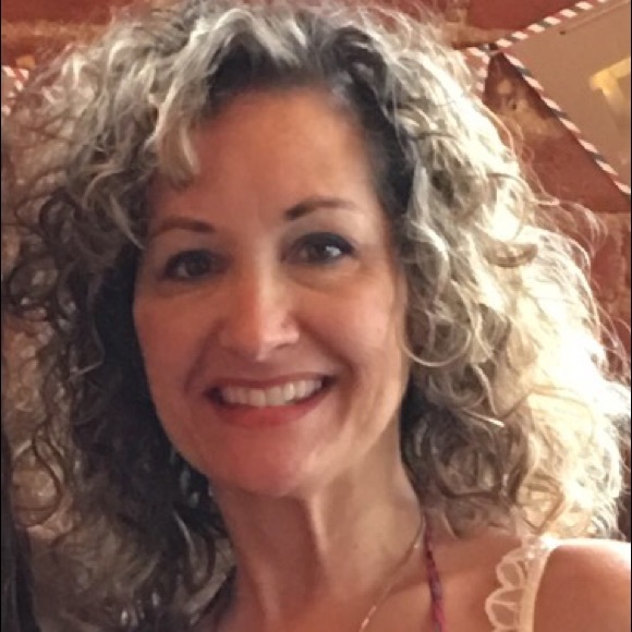 Meet your Posher, Denise - Picture 1 of 1