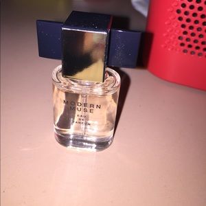 Estée Lauder Fragrance