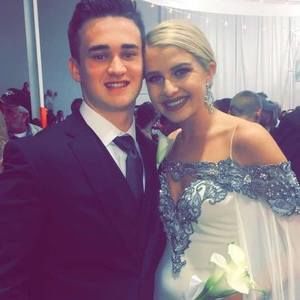 Meet your Posher, Kendra