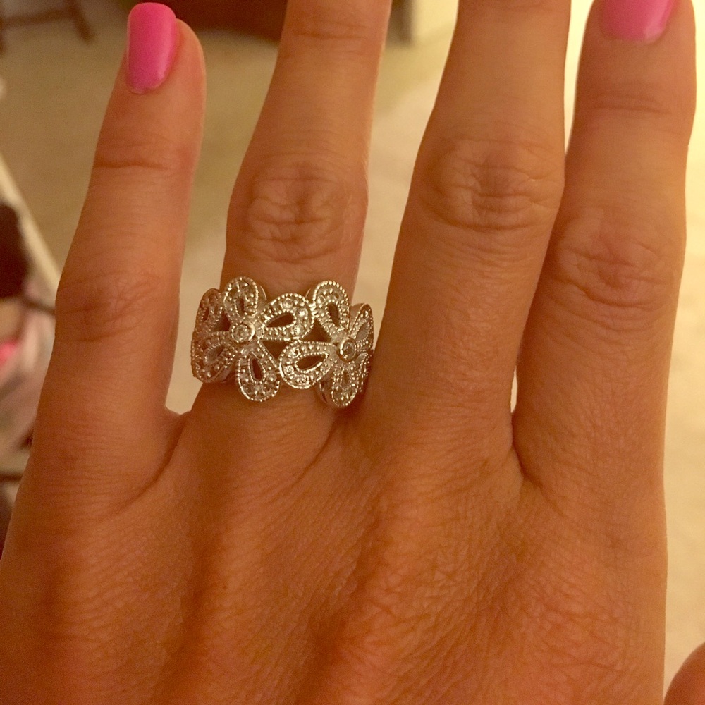 Cocktail ring