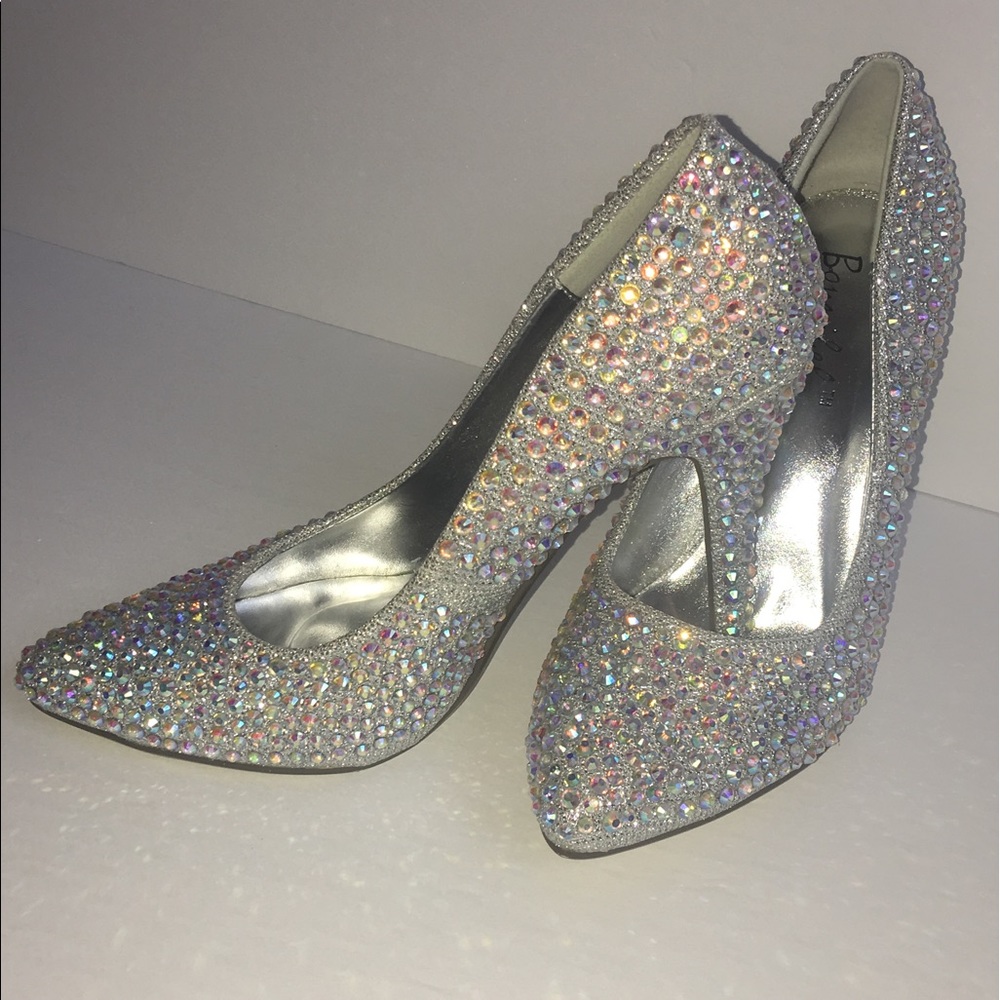 Bonnibel Platinum Pumps Faux Rhinestones Size 5.5