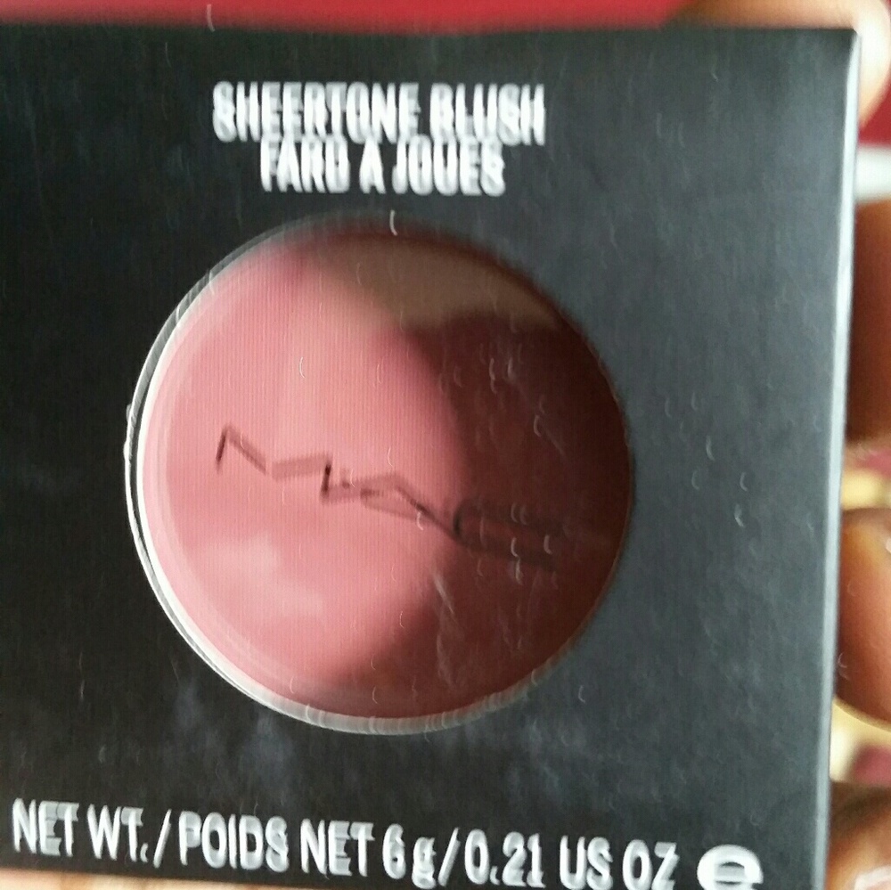 Blush mac