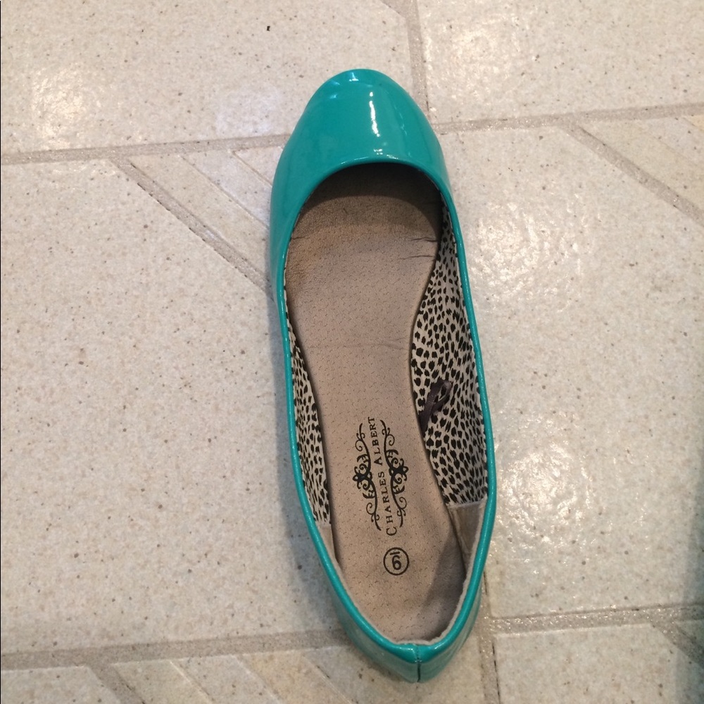 Teal patent leather like flats