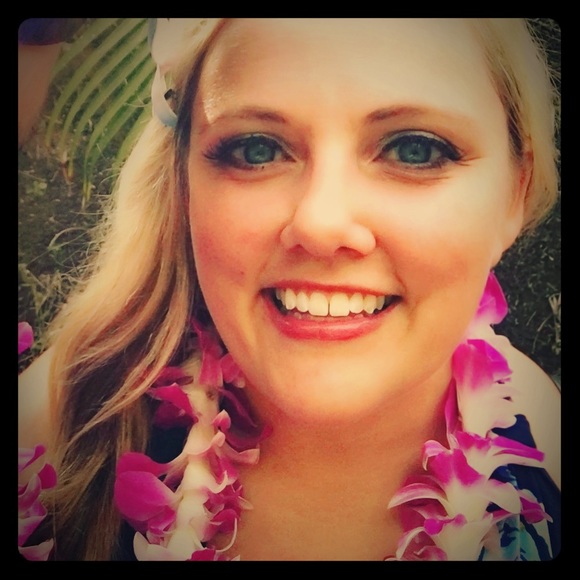 Meet your Posher, Amy - Picture 1 of 1