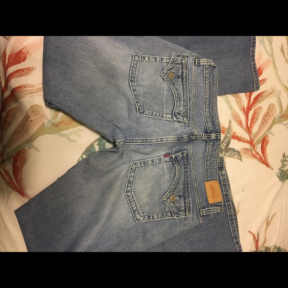 Levi jeans