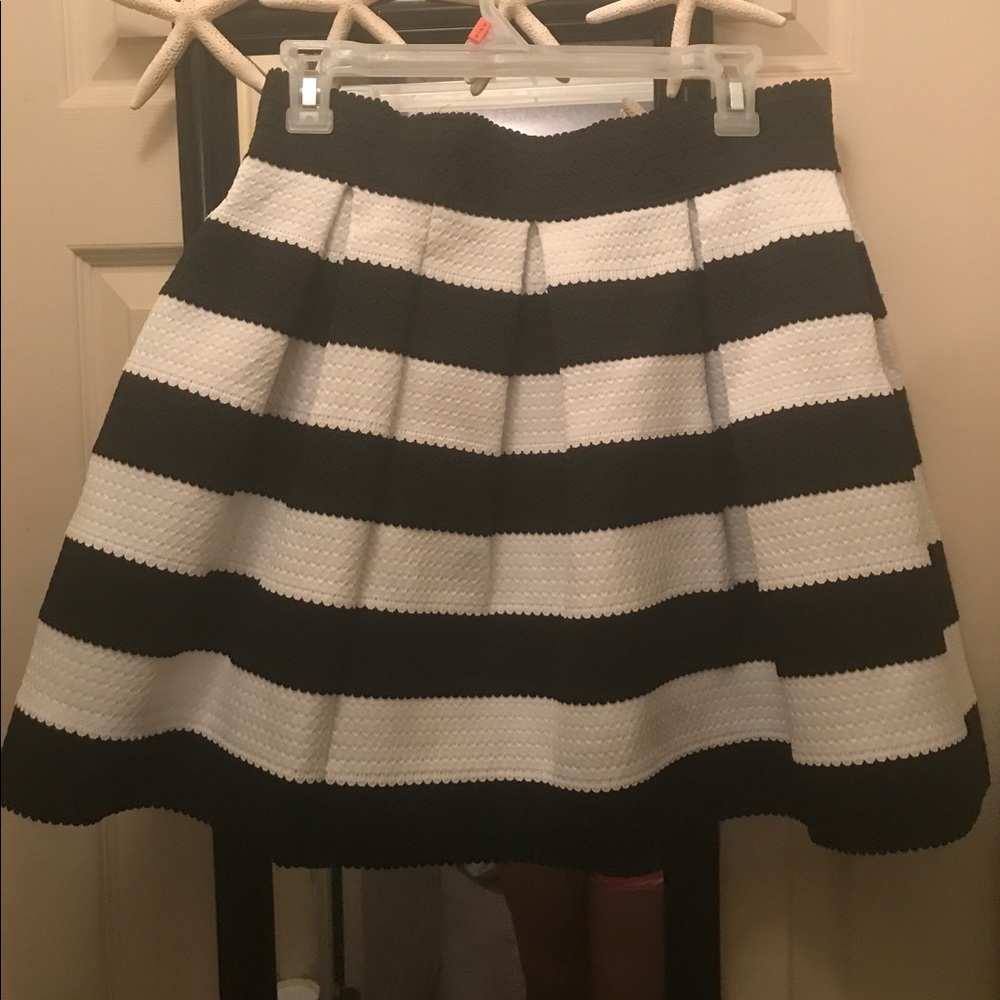 Express flare skirt