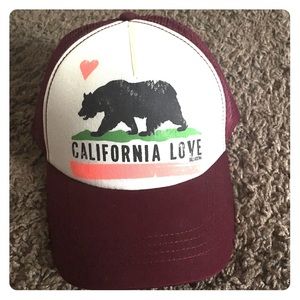 Maroon billabong hat