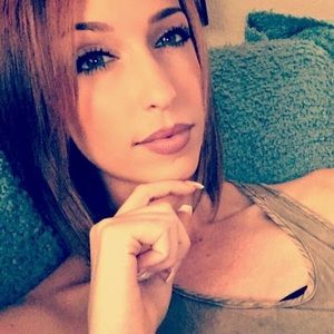 Meet your Posher, Alaina