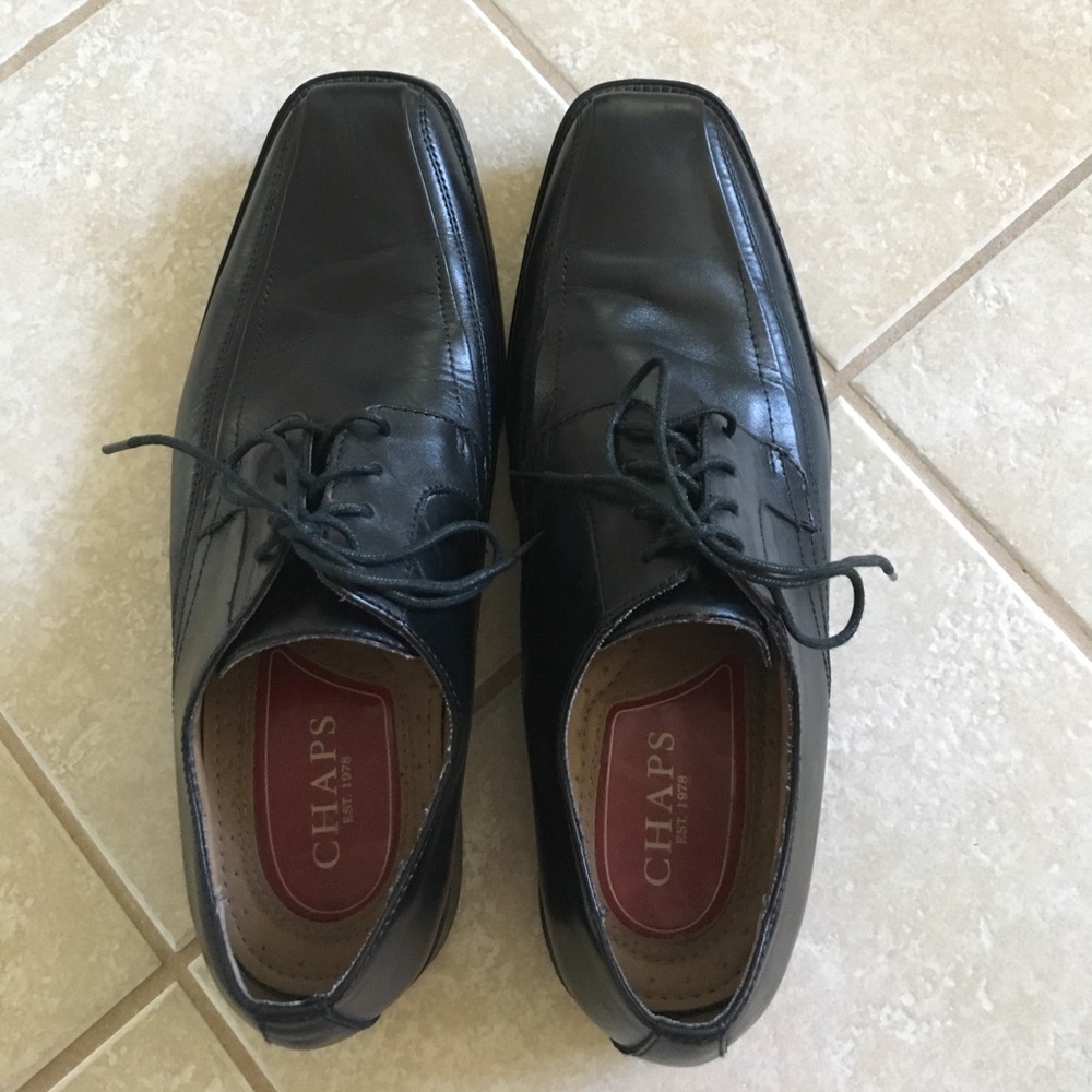 Chaps Black Leather Dress Shoe