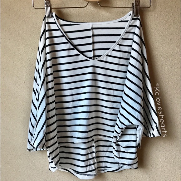 2 Piece Stripe Lounge Top & Shorts Set - Picture 3 of 4